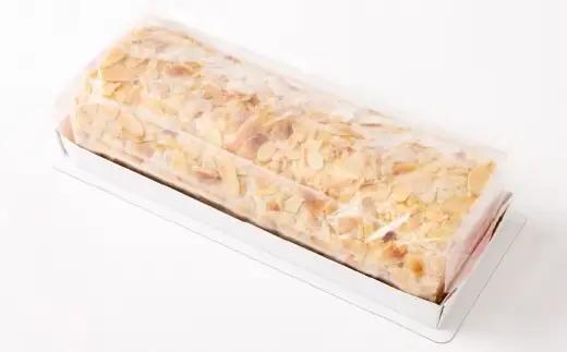 ロールケーキ （ アーモンド ） 約620g × 1本 洋菓子 バタークリーム お菓子 菓子 おかし 焼菓子 ケーキ コーヒー風味