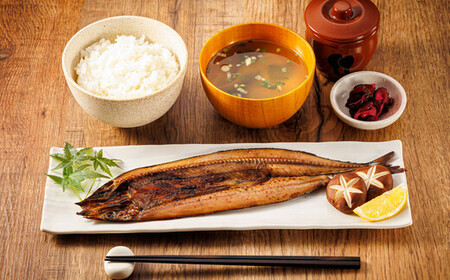 ＜北海道産＞秋刀魚(サンマ)を味噌漬けにした「さんま味噌」2尾×2個セット【配送不可地域：離島】【1084097】