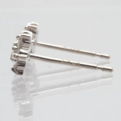 ふるさと納税 甲府市 K18WG　フラワーモチーフダイヤモンドピアス HTOP-0015 |  | 02