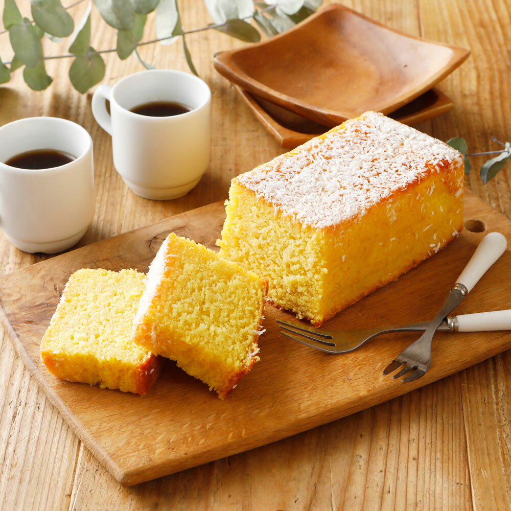 【ふるさと納税】成城石井自家製 エクアドル産フレッシュバナナとココナッツのパウンドケーキ 3本 パッションフルーツピューレ ラム酒 スイーツ デザート お菓子 焼き菓子 洋菓子 おやつ フルーツ 果物 果実 くだもの 冷蔵 神奈川県 大和市 送料無料