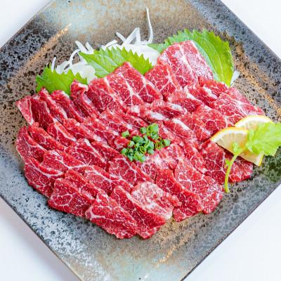 ふるさと納税 宇土市 【熊本 と畜】　桜屋 特選馬刺しスライス 300g(宇土市)