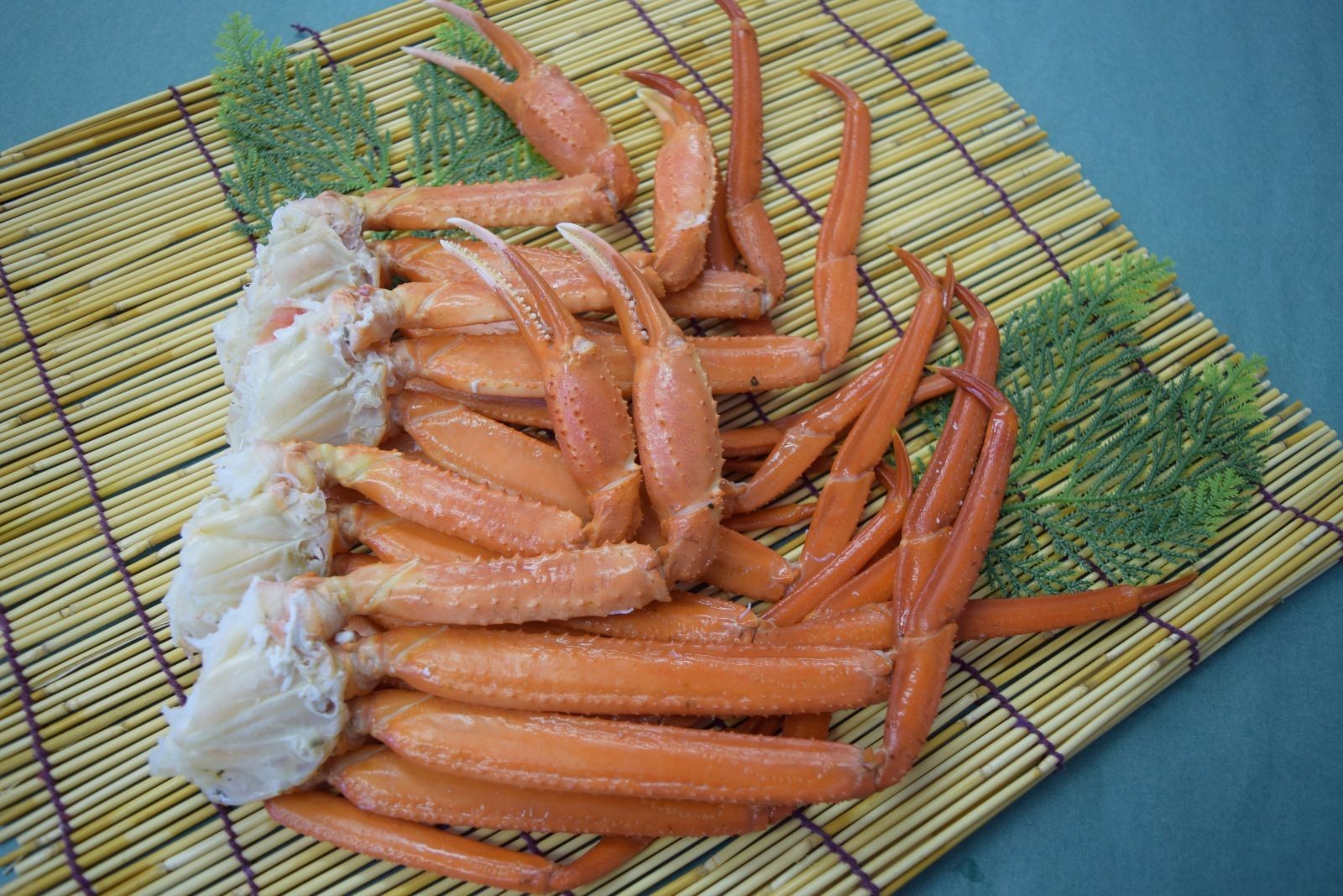 
                  ＜選べる＞＜5月中旬～9月中旬発送不可＞茹で紅ずわいがに肩足(約1kg・5～9肩) | 紅ズワイガニ 紅ズワイ 松葉ガニ ずわいがに 蟹 かに カニ 肩足 カニ足 脚 ボイル済み 茹で ボイル 海鮮 魚介 魚介類 大容量 食べ応え 食べやすい 殻剥き簡単 カニ鍋 鍋 焼きガニ 冷蔵 冷凍 家庭用 お取り寄せ グルメ 人気 おすすめ 国産 境港産 鳥取県 境港市
                