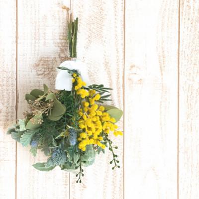 ふるさと納税 山梨県 ミモザのスワッグ。アーティフィシャルフラワー 枯れない花のアレンジメント |  | 03
