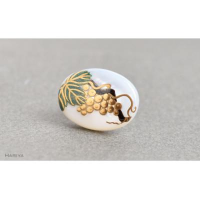 ふるさと納税 加賀市 ぶどう蒔絵白蝶貝ピンブローチ |  | 03