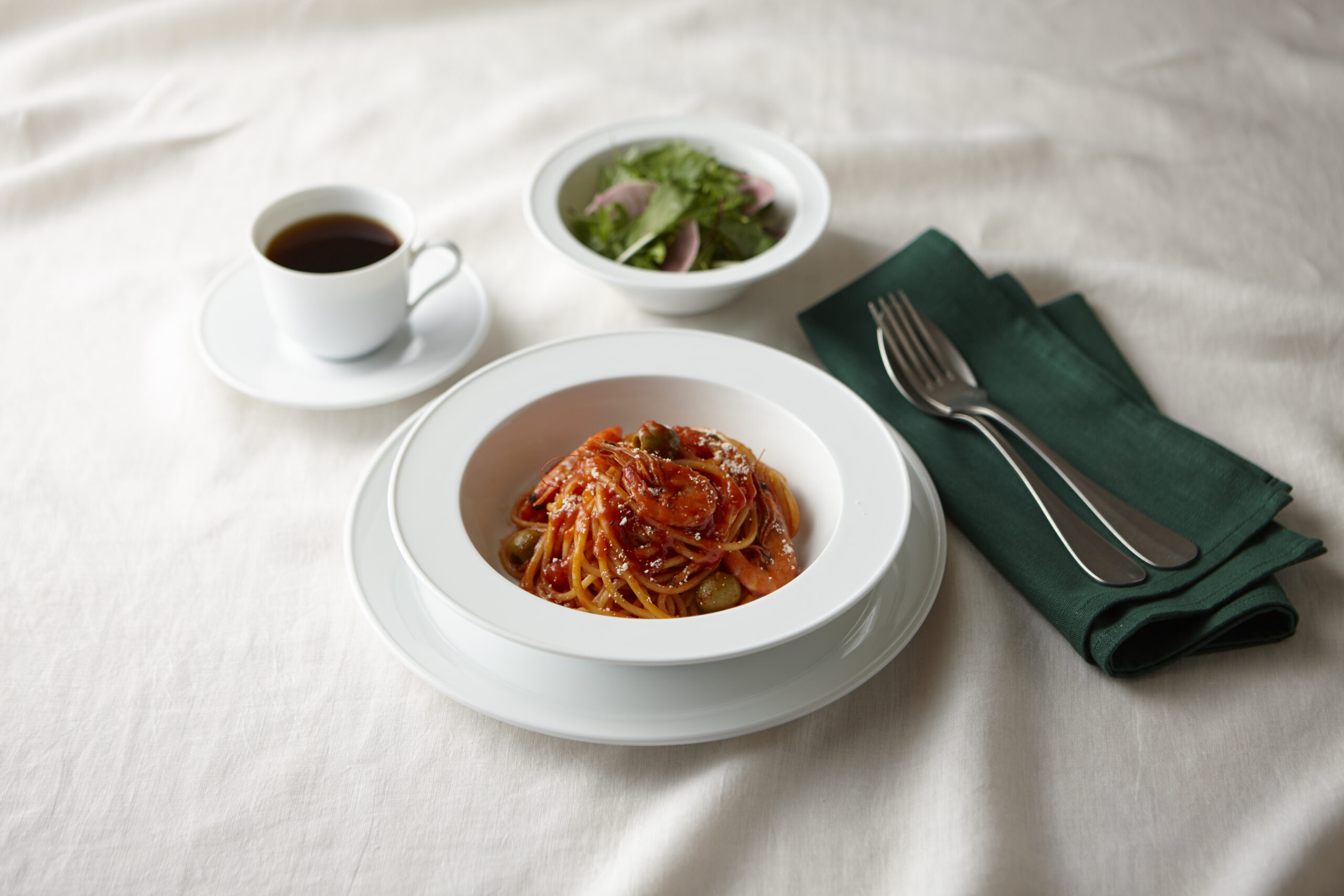 
            【美濃焼】 miyama. パスタボウル プルー 白磁 2個 瑞浪市 / ミヤマプランニング 食器 皿 プレート [AZCM054]
          
