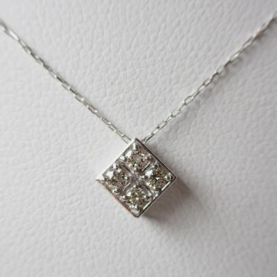 ふるさと納税 富士吉田市 K18 ホワイトゴールド スクエア ダイヤモンド ペンダント ジュエリー 宝石 MJ099 |  | 01
