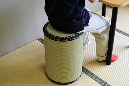 古河市のたたみ職人が作る畳椅子 高さ50cm _EA07