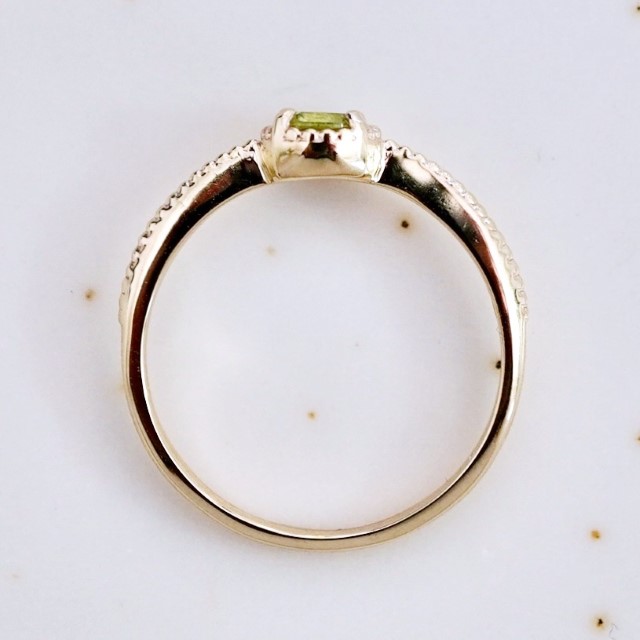 【ジュエリー】K10 イエローゴールド ペリドット 一粒石 シンプル リング 指輪 保証書付　NR-1838