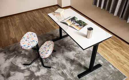 バランスチェア N5070 椅子 いす イス 学習椅子 デスクワーク ムーミン柄 腰痛予防 姿勢が保てる ロングセラー 東京都 豊島区 デニムスター