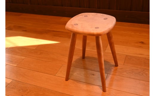 コンパクトスツール　アメリカンチェリー／木製 インテリア 椅子 いす 埼玉県