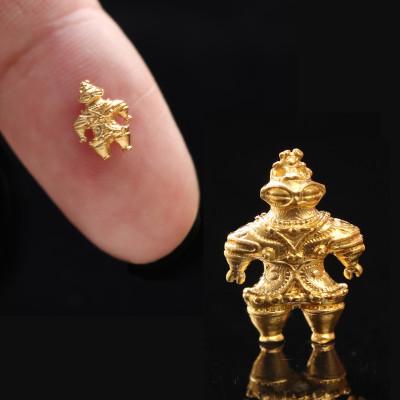 ふるさと納税 山梨県 【Do_goods】純金製! 指先に乗る米粒サイズの「遮光器土偶」 659-979