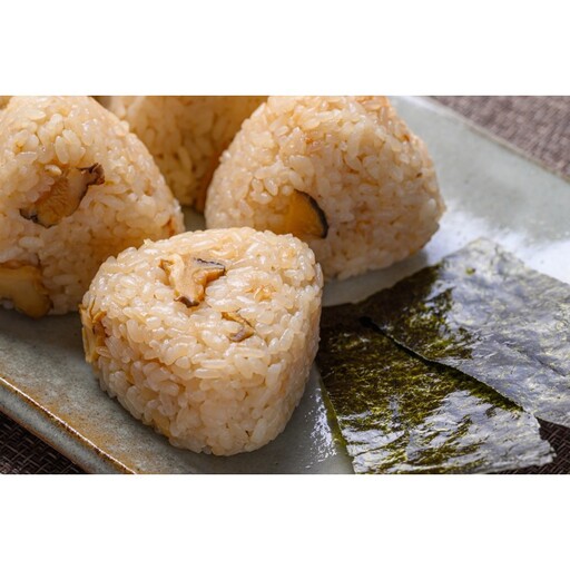 【海鮮 BBQセット】BBQに最適！誰でも簡単に焼ける サザエ＆白イカ＆干物セットにサザエご飯のおにぎり付き 海鮮BBQセット 2人用 ※万能ダシ付き ＜ボイルサザエ・ぷりぷりの白イカ・人気干物数種・