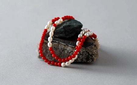 パールと珊瑚のネックレス