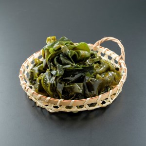 【0255-6】天日干しワカメ（養殖）200g 3袋