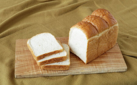 【全12回定期便】【冷凍】臥龍食パン2本  冷凍パン 食事パン 朝食 ベーカリー 冷凍 ぱん[AGAY049]