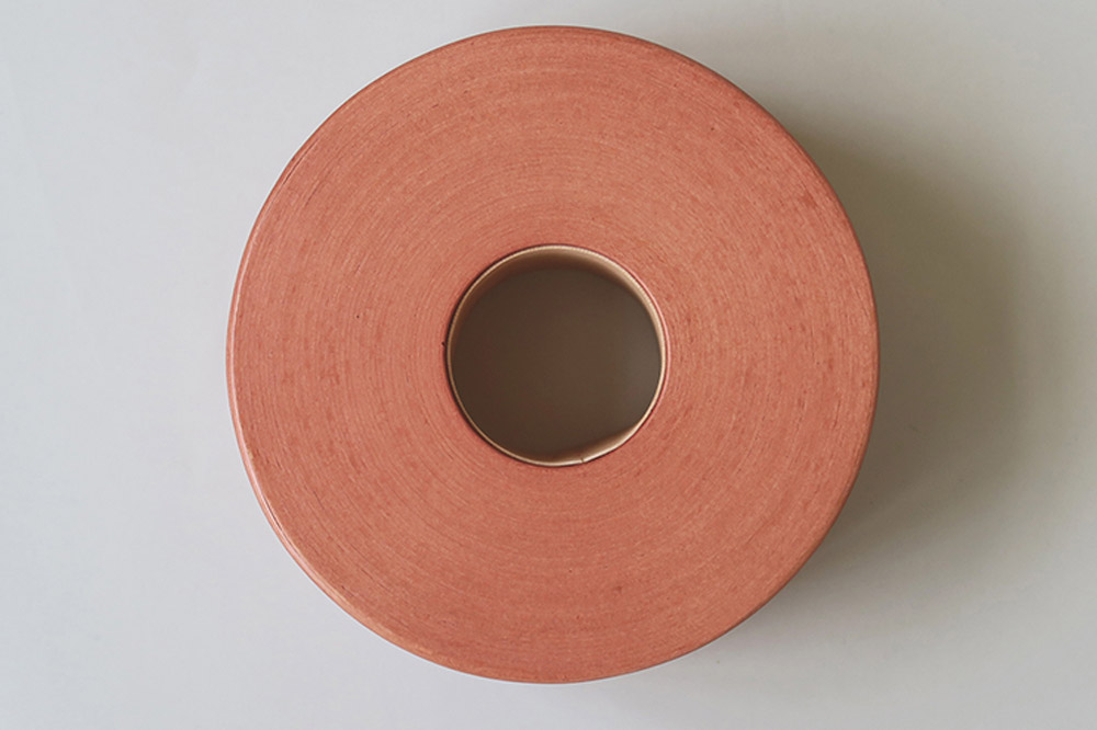 「食べられないバウムクエヘン」ティッシュボックス（さくら色）1個