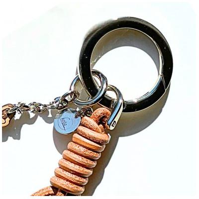 ふるさと納税 多摩市 【ねこチャーム】 ヘソ天猫　シルバーカラー　本革キーホルダー |  | 02