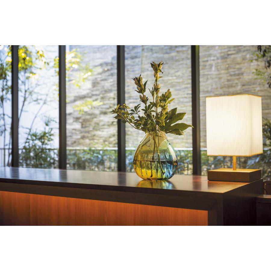 ＜津軽びいどろ＞金彩秋風 花器 中