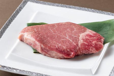 北海道産 黒毛和牛 みついし牛 A5 ヒレステーキ 計 300g (約150g×2枚) フィレ ヘレ
