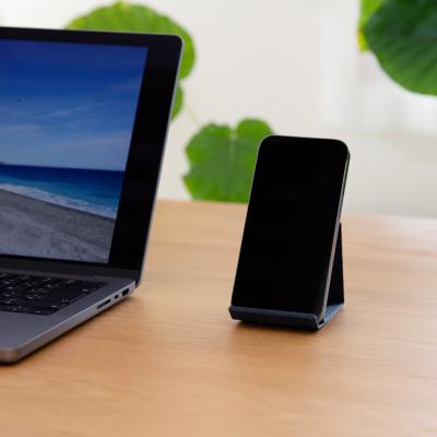 ふるさと納税 奥州市 スマホスタンド iPhone 16 Pro 対応 ネイビー バンドシー [AR171] |  | 01