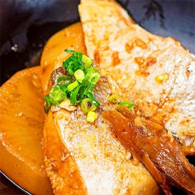 ふるさと納税 佐世保市 九十九島活魚「鯛」と「ブリ」料理 |  | 02