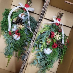 Xmas スワッグ 【あかいみ】 新潟 阿賀 たけむら生花店 ｜季節 赤 北欧 おまかせ インテリアグリーン ドライフラワー 花   贈り物  花束 ギフト 送料無料 プリザ クリスマス プレゼント 