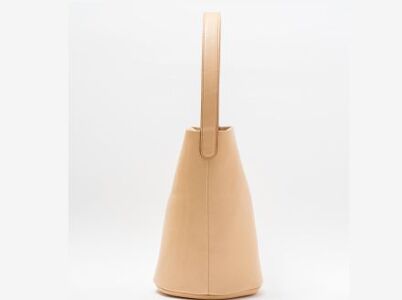 革製品に独特の個性と高級感を与える【生成】Bag002（バケツ型バッグ）