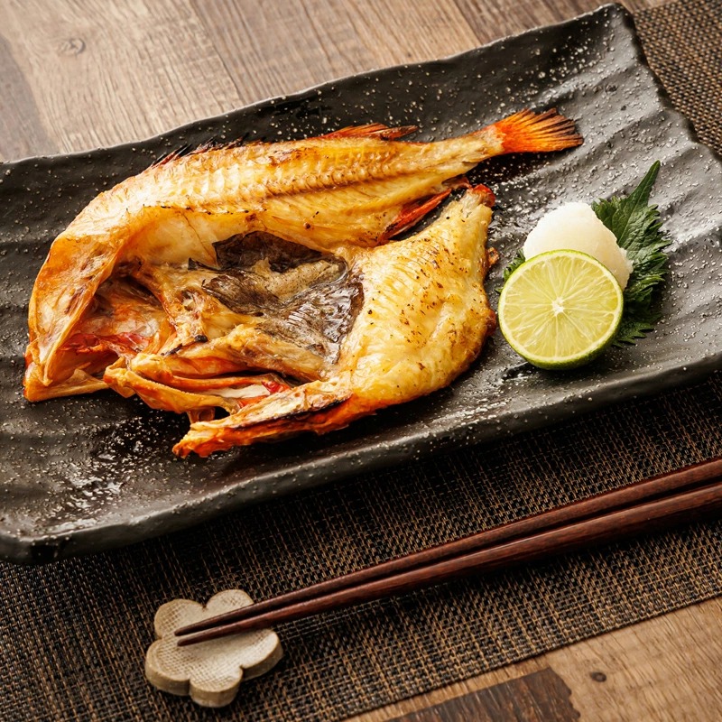 【12/22まで年内お届け】北海道産 めんめ きんき 一夜干し 約300g×1尾 | 干物釧路では「めんめ」の愛称 キンキ 別名 吉次 キチジ 焼魚 年内配送 年内発送 北海道 釧路町 釧路超 特産品