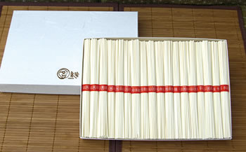 【ギフト用】手延べ素麺 (太口) 2kg（贈答用・熨斗つき）