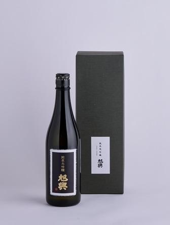 
                  渡邉酒造　旭興　純米大吟醸　７２０ml１本
                