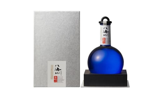 
                  日本酒 八海山 純米大吟醸 金剛心 800ml ブルーボトル 限定品
                