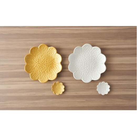 有田焼 flower plate 野菊/金銀彩（銘々皿・豆皿 計4ヶセット）深海三龍堂 食器 おしゃれ お皿 プレート 取り皿 ケーキ皿 パン皿 30000円 3万円 A30-701