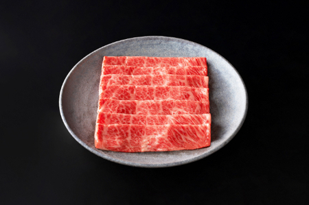 近江牛 すきやき用[吟]【500ｇ】【カネ吉山本】【Y085SM2】