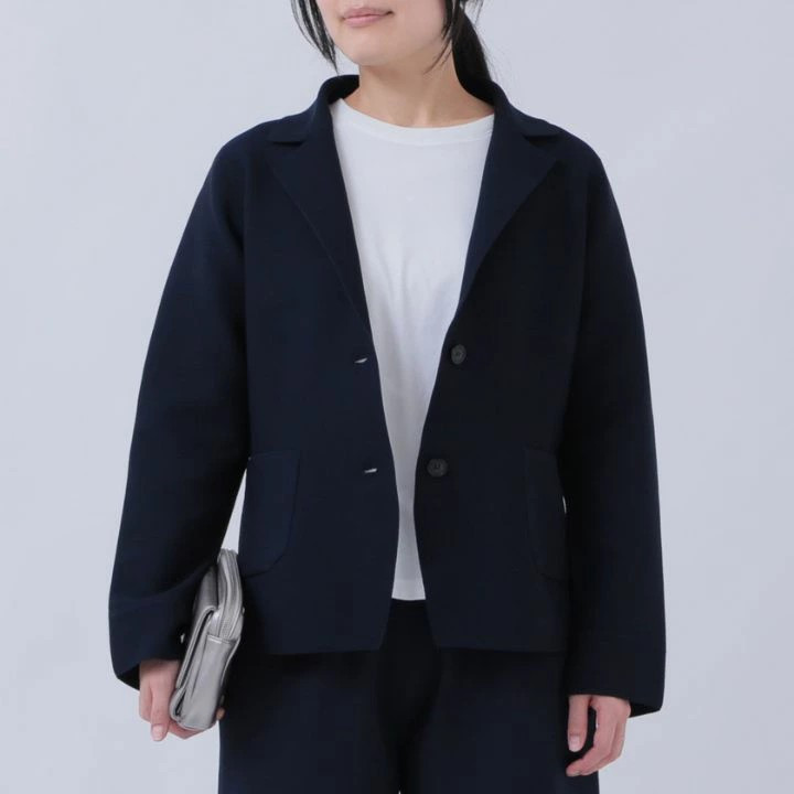 ※着用イメージ画像のカラーは「濃紺」ですが、本返礼品は「ベージュ」です。