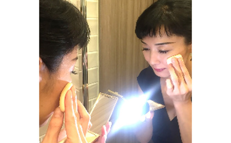 No.285 自然光の美顔ライト　LINDA