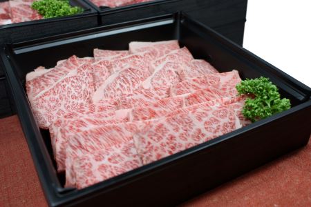 【4等級以上】近江牛 焼肉用肩ロース 【1kg】【AB05SM】