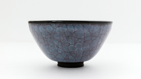 【 氷裂貫入青瓷 】 抹茶茶碗 （ 小野寺裕司 作 ）＼第7回 現代茶陶展入選作品／ 径13.5cm×高さ7.4cm