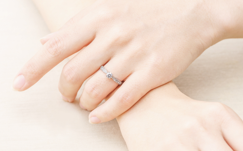 【高島屋選定品】プラチナダイヤモンド リング 中石ダイヤ 0.3ct D IF 3EX (GIA)【鑑別書付き ARC-EN-CIEL (アルカンシェル) ジュエリー プレゼント ギフト ファッション アクセサリー 贈り物 贈答 お祝い 記念日】 TUC0010