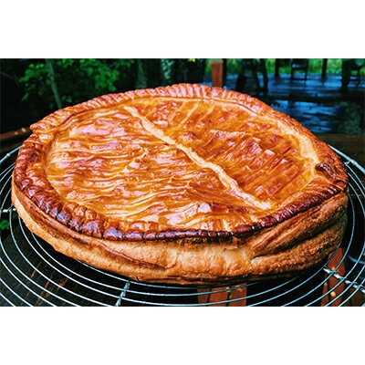 【ふるさと納税】 紅玉アップルパイ 冷凍便 選べるお届け回数 信州 八ヶ岳 パイ 焼き菓子 スイーツ ナラ 薪 ブドウ 枝 薪窯 ベーカリー りんご フルーツ ティータイム 食後 おやつ
