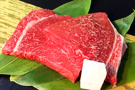 【定期便3ヶ月】合計約1.2kg！大場の「A5ランク」米沢牛が3ヶ月連続で届く！もも肉定期便（赤身焼肉用、すき焼きしゃぶしゃぶ用、ステーキ）_B128