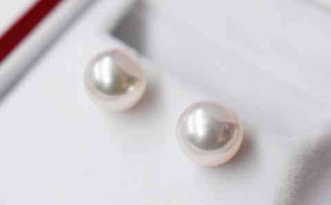 【B：ピアス K14WG（ホワイトゴールド）】S085-320_天草産 8mm-8.5mm あこや真珠 ホワイトピンク 花珠級 スタッド パールピアス イヤリング