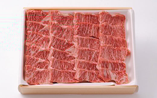 
            国産 牛肉 鶴形牛バラカルビ焼肉用 約500g A4ランク以上 秋田県産
          