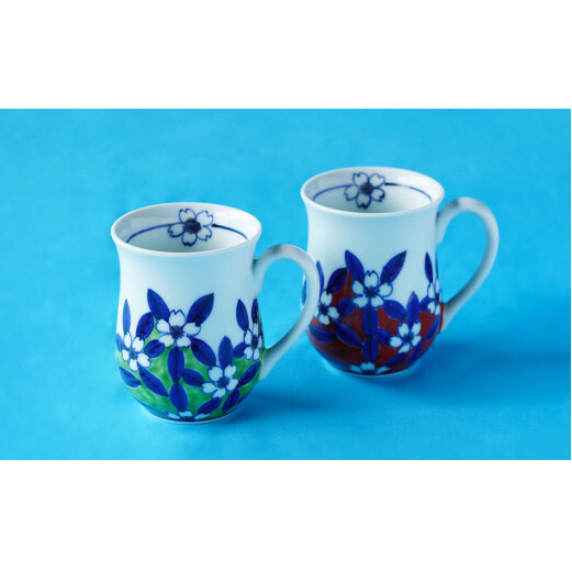 有田焼 染錦桜絵 マグカップペア 【神田陶器店】マグカップ 桜 コーヒー 染錦 プレゼント ギフト ペア 2個 A27-30_イメージ3