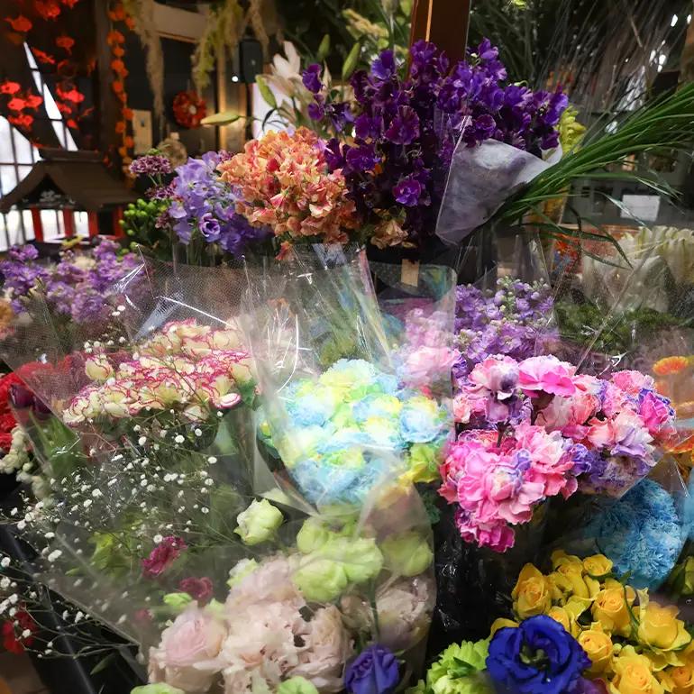 【ふるさと納税】ドライフラワー フラワーアレンジメント 縦50cm×横25cm おまかせ 花束 ブーケ スワッグ 神楽門前湯治村 萬珠沙華 広島 安芸高田市