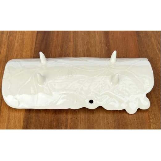 有田焼 定窯風睡蓮彫 茶則 四足長皿 2枚 セット【有田焼 花伝作】食器 器 うつわ お茶 和皿 お茶道具 小物入れ アクセサリー入れ インテリア 睡蓮 スイレン 22000円 A22-5_イメージ3