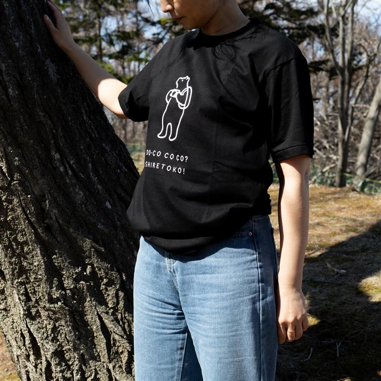 「知床トコさん」×久米繊維 コットンTシャツ カメラ柄/黒 Sサイズ 半袖_ss08-143