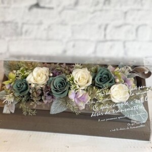 プリザーブドフラワー アレンジ ダークブラウンウッドフレーム Ｍサイズ ケース付 ブルー&ホワイト インテリア 花 