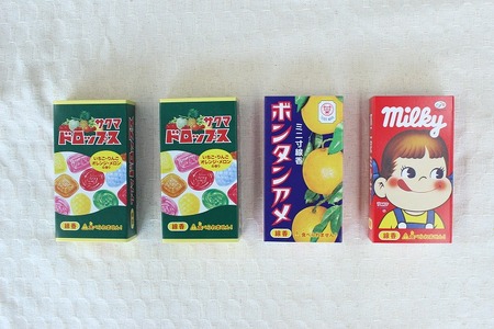 コラボ線香セット （ミルキー・サクマドロップス・ボンタンアメ） / 線香 せんこう レトロ パッケージ お香 香り 神仏用 神棚 仏壇 玄関 アロマ お参り 進物 ギフト 香典 かわいい / 亀山市 / カメヤマ株式会社[AMAC010]