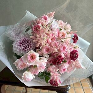 「MAKOTO OKUDOMI」季節のフラワーアレンジ【197001】