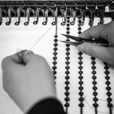 ふるさと納税 桐生市 刺繍ネックレス　スフィアプラス60(アイボリーシルバー) |  | 03